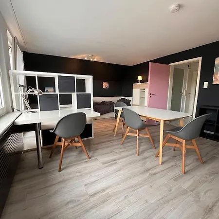 Zentral Und Ruhig Gelegen Mit Einbaukueche & Balkon Wolfsburg