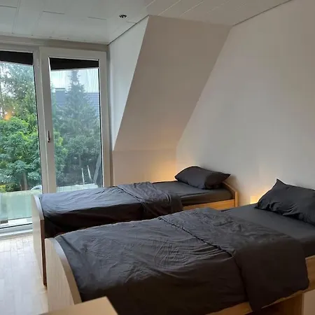 Appartamento Zentral Und Ruhig Gelegen Mit Einbaukueche & Balkon
