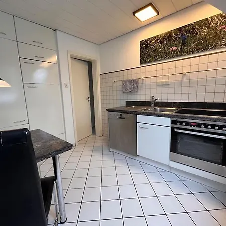 Zentral Und Ruhig Gelegen Mit Einbaukueche & Balkon * Wolfsburg